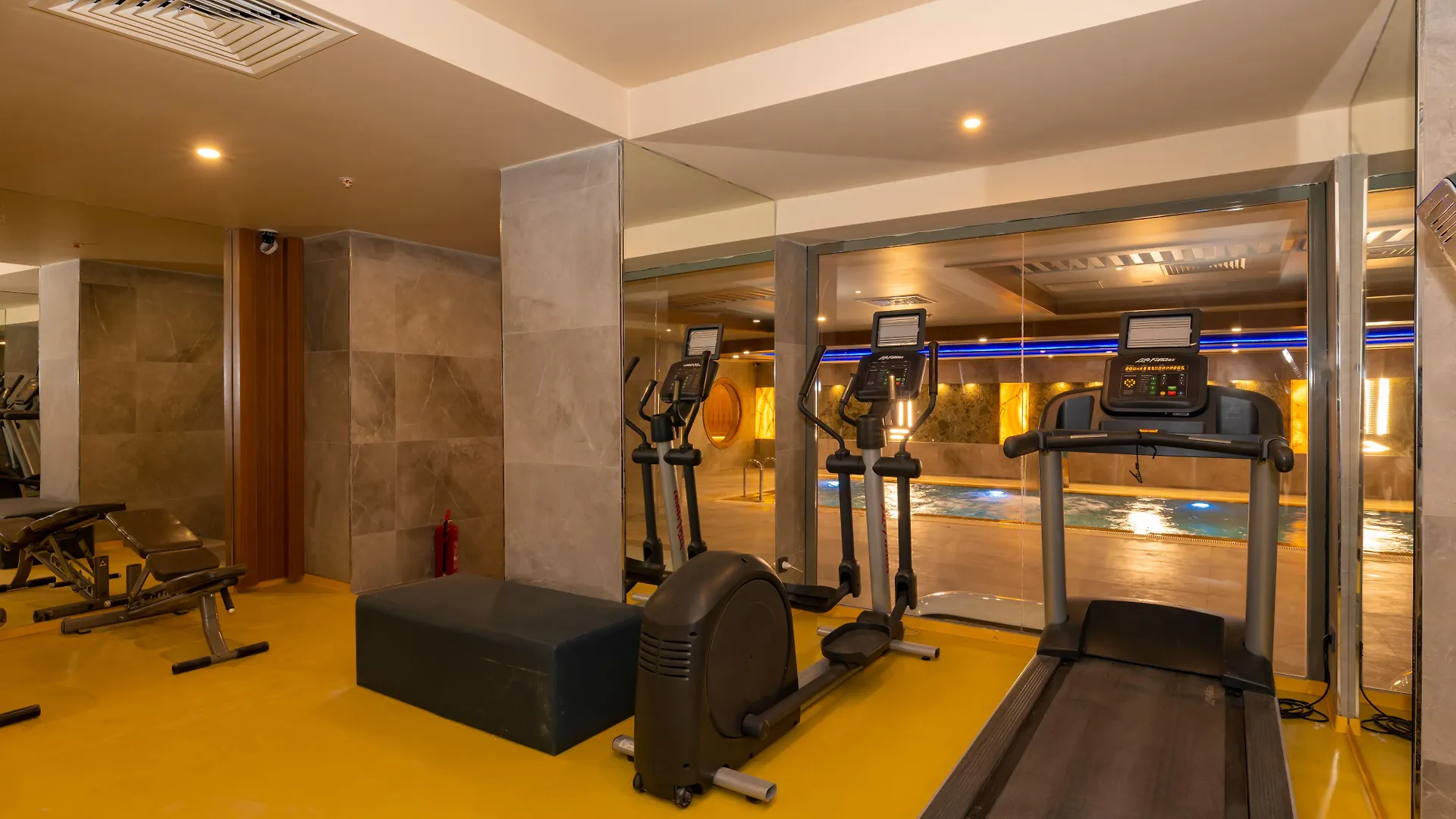 *****  Hotel Ramada By Wyndham Istanbul Pera Taksim Turquía