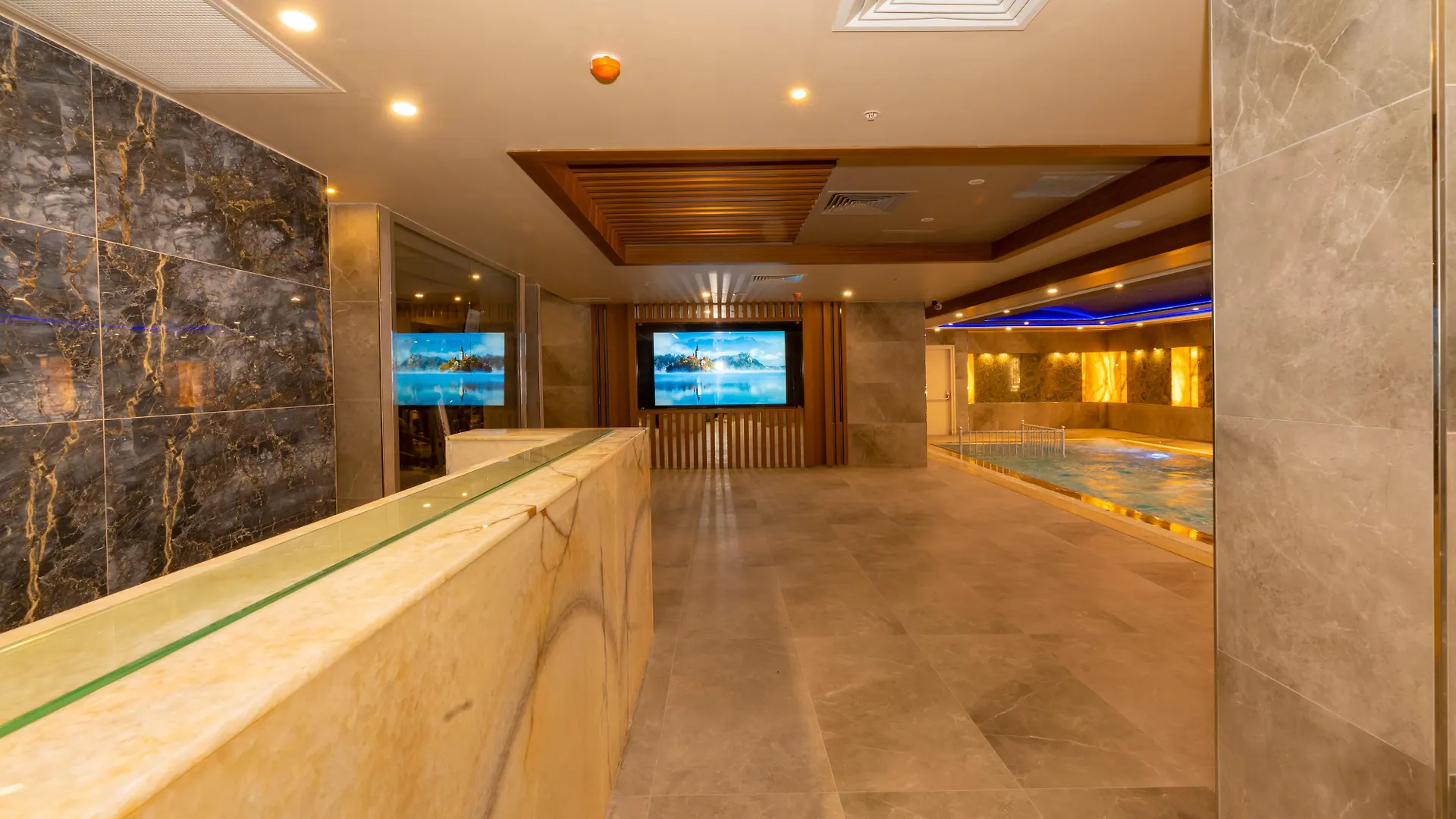Hotel Ramada By Wyndham Istanbul Pera Taksim