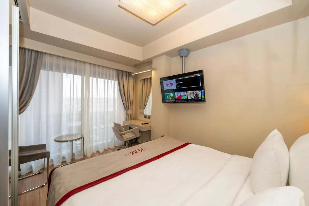 Ramada By Wyndham Istanbul Pera Taksim Hotel